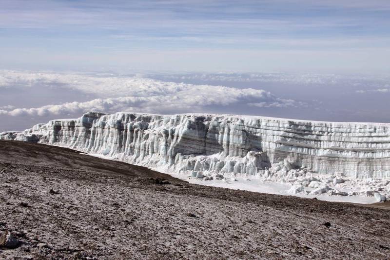 7 Days Mount Kilimanjaro Climbing Marangu Route Tour Image
