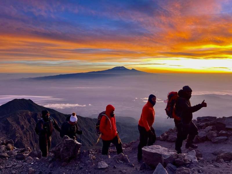 3 Days Mount Meru Trekking Tour