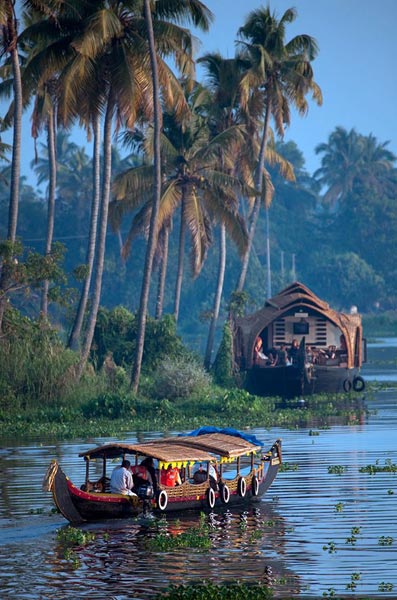 Kerala Coconut Holidays Tour