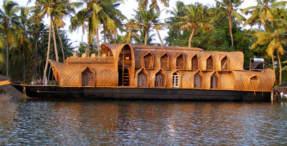 Kerala Coconut Holidays Tour
