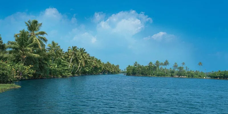 Luxury Cruise in Kerala – God’s Own Country Tour