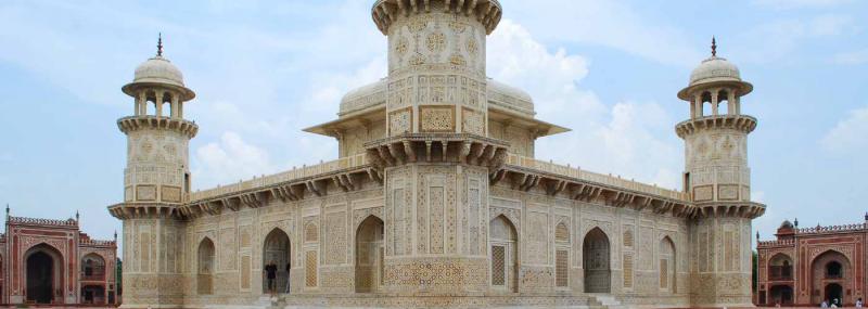 Weekend Breaks -agra & Sikri Tour