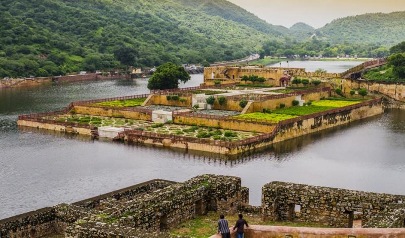 Long Weekend Breaks - the Golden Triangle Tour