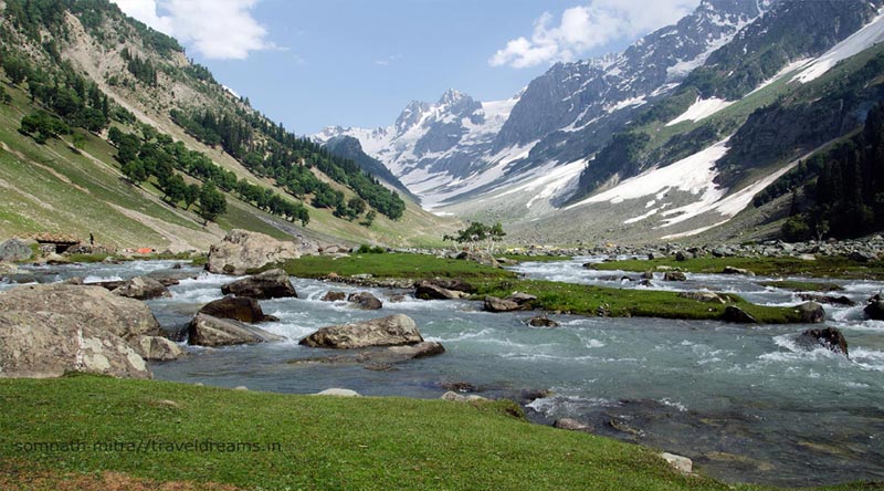 A Valley Of Kashmir Tour