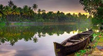 Back Waters With Munnar Tour