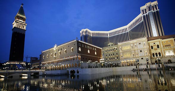 Spectacular Hong Kong & Macau - Dorsett & Venetian Special Package