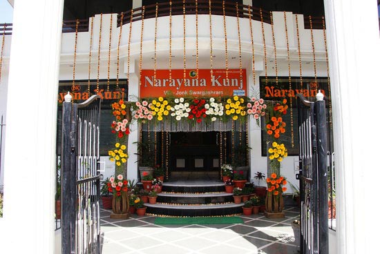 Rishikesh Tour With Narayan Kunj Hotel