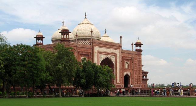 Golden Triangle Package 4 Nights : 1 Nts Delhi + 2 Nts Jaipur + 1 Nts Agra
