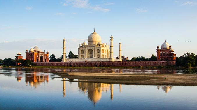 Ex Delhi : 1 Night/ 2 Day Standard Package For Agra