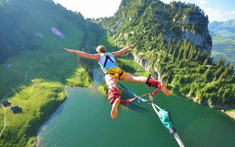 Bungee Jumping Tour