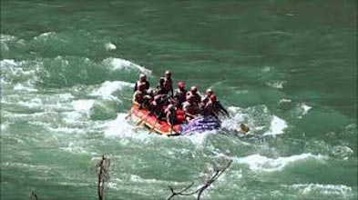 Adventure Tour With Rafting On Ganga River