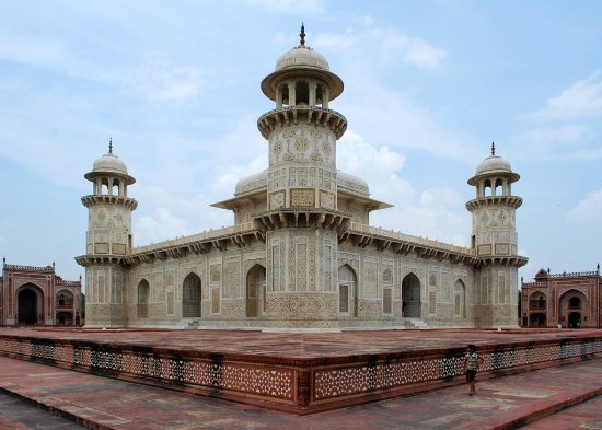 Best Places To Visit In Agra Tour