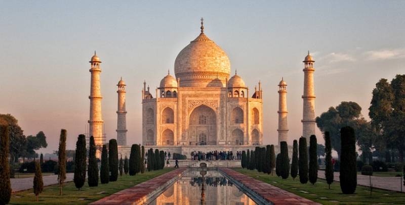 Day Tour To Taj Mahal From Mumbai Package