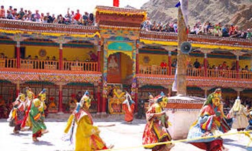 Discover Ladakh 08N & 09D Tour