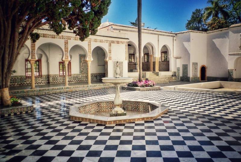 Algiers Gateway Tour