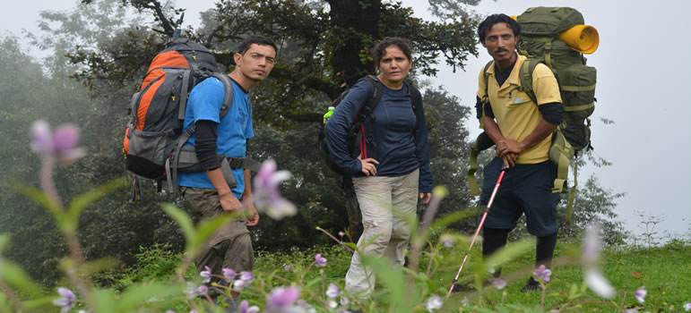 Malana Trek – The Oldest Parliament In The World Tour