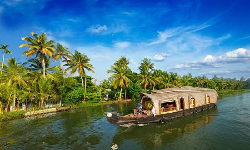 3Night Charming Kerala With Houseboat Stay