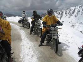 Discover Ladakh By Bike 2017 Tour