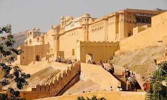 Udaipur With Chittaurgarh And Agra Tour