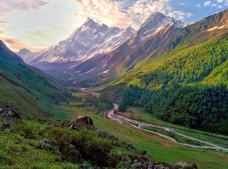 Har Ki Doon Trekking