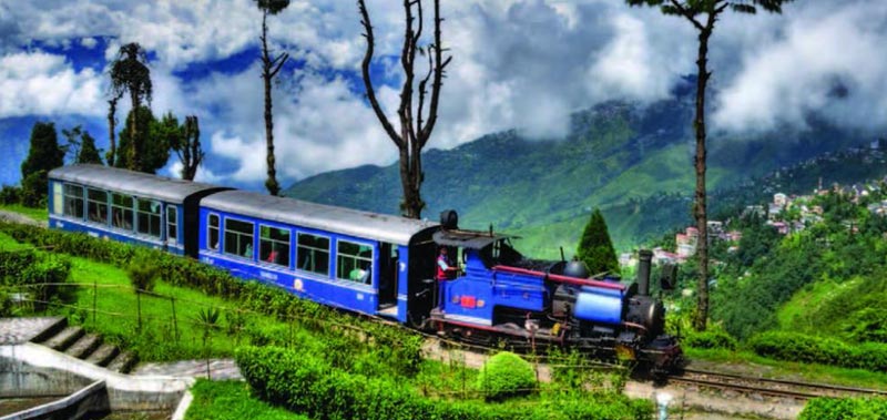 Queen of hills Darjeeling with Gangtok Honeymoon Package