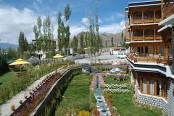 8 Days TUTC Glamping In Ladakh Tour