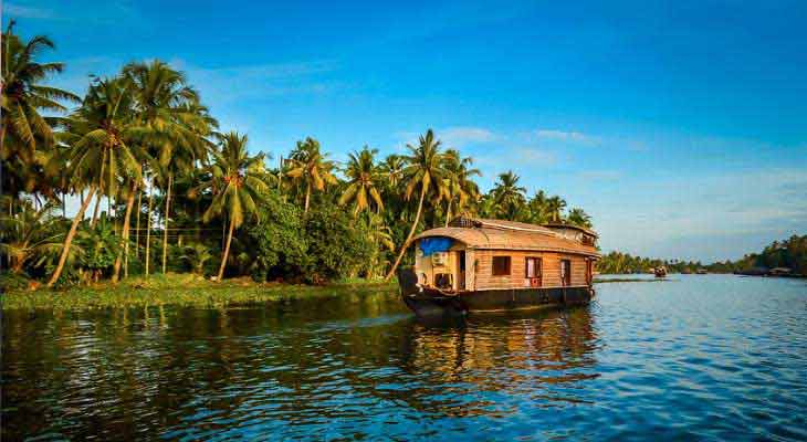 Kerala City-Hill Station-Back Water-Wildlife-and Beach Honeymoon Package