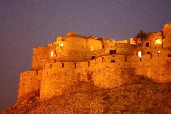 Jaisalmer-Jodhpur-Udaipur package