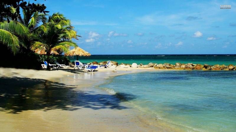 Floating Paradise ( 4 Nights )