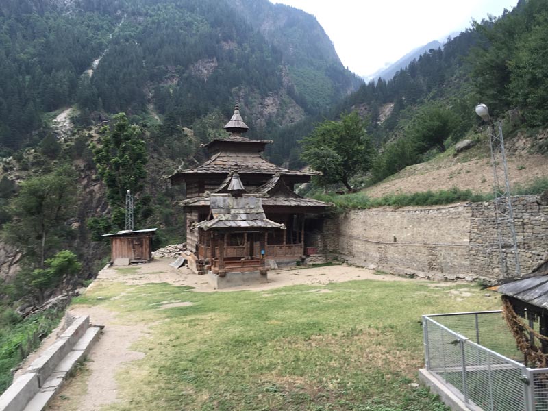 Buran Ghati Trek Tour