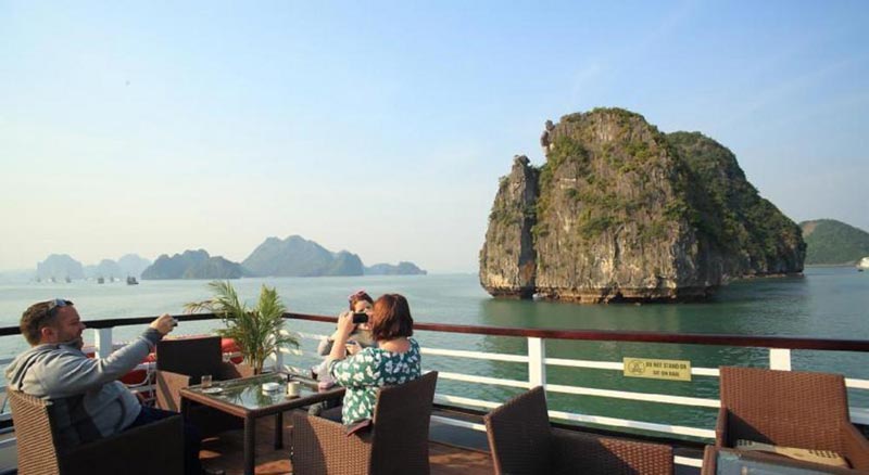 Halong Bay Overnight Junk Boat Cruise Tour