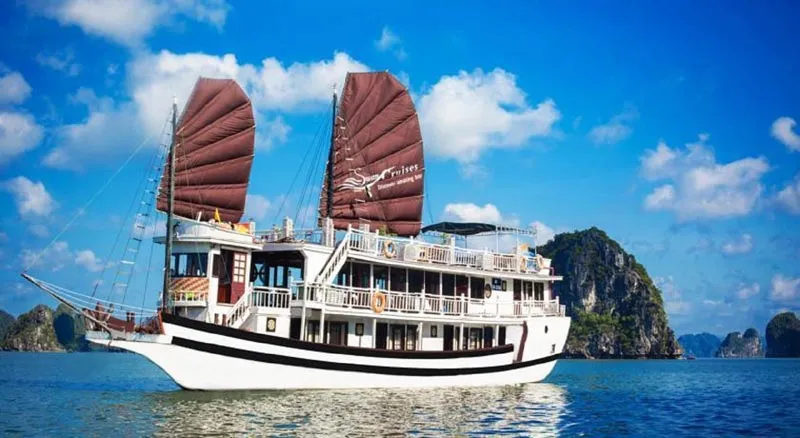 Halong Bay Overnight Junk Boat Cruise Tour