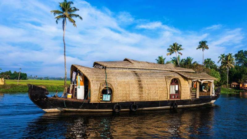 3Night Charming Kerala With Houseboat Stay Tour