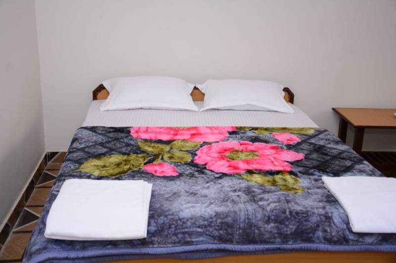 Mountain Cottage (1 Night Stay with Rafting 26 Kms) Trip