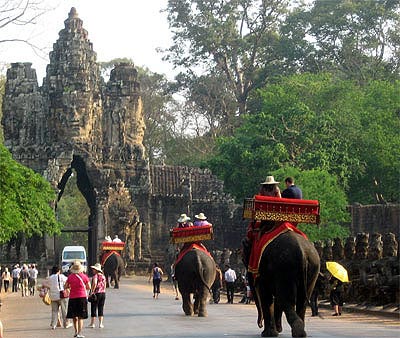Angkor At A Glance Tour