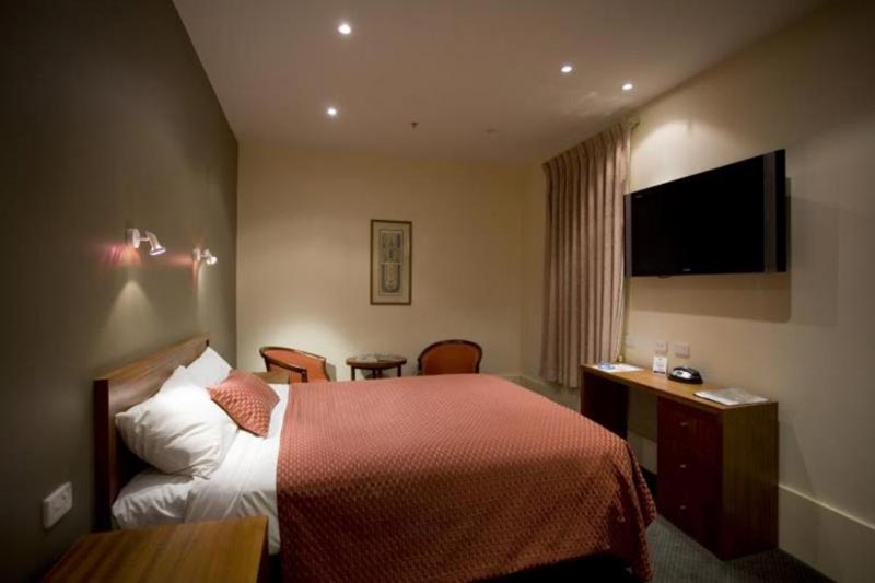4DAYS 3NIGHT Melbourne Free and Easy AT ibis Styles Melbourne, The Victoria Hotel