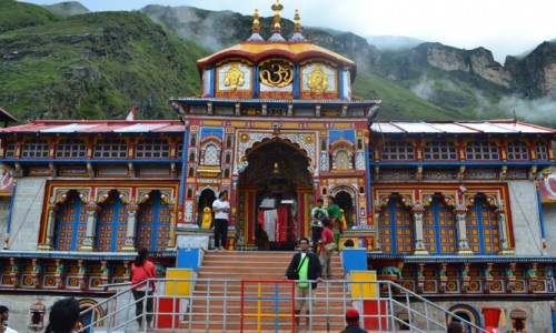 Deluxe Package For Char Dham Yatra