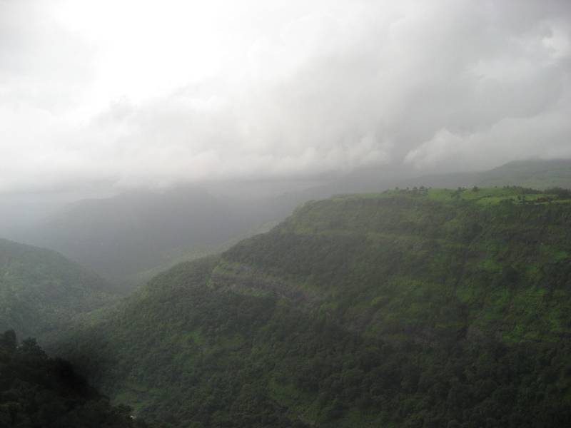 Monsoons In The Abode Of Clouds Tour Package