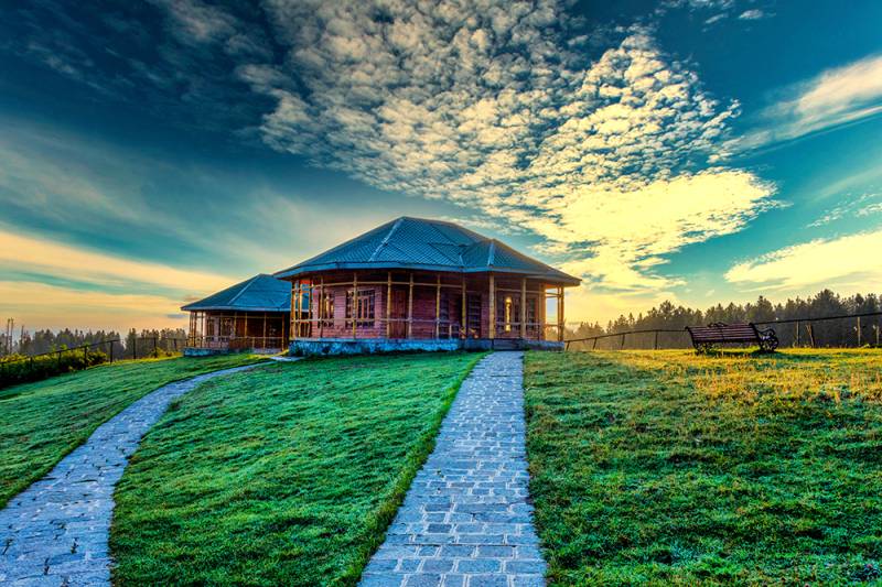 04 Night 05 Days Explore Kashmir Ex Srinagar