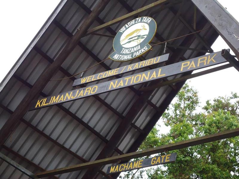 5 days marangu route climbing Tour