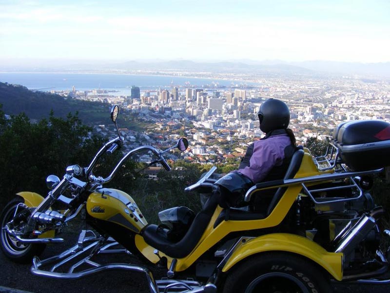 Romantic Signal Hill sunset trike tour