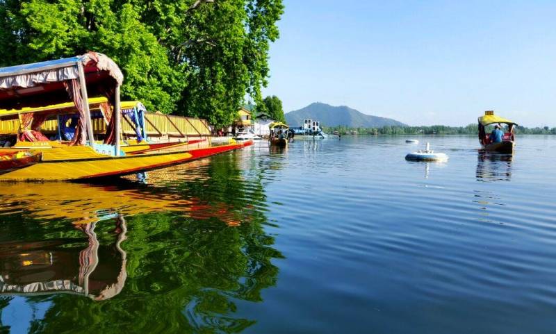 4 Nights 5 Days Kashmir package