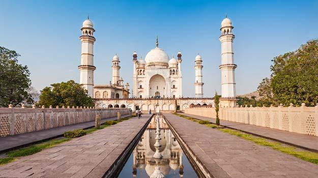 Ajanta, Ellora, Aurangabad Sightseeing, Shirdi, Shani Shingnapur Tour