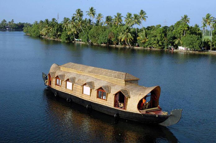 Fascinating Backwaters Tour