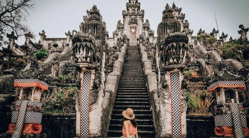 5 Nights & 6 Days Scenic Bali for Honeymooners with Candle Night Dinner