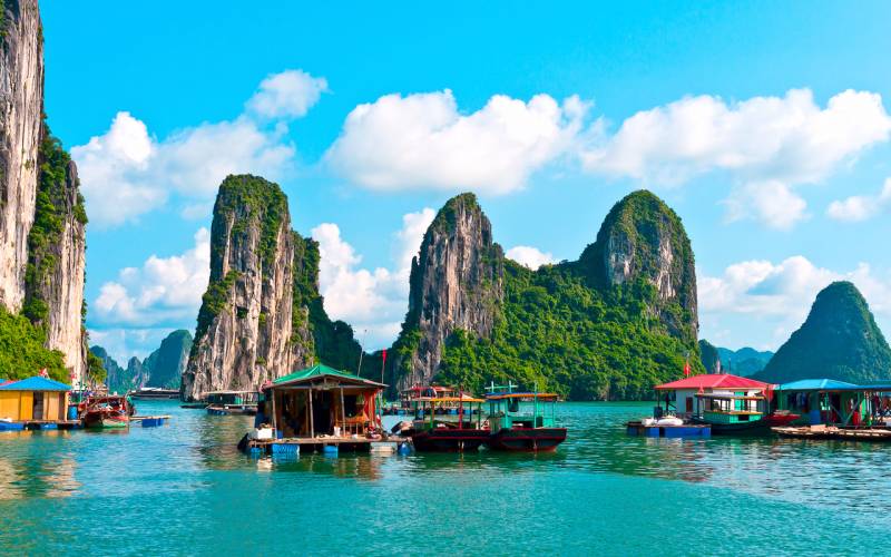 4 Nights & 5 Days Exotic & Beautiful Vietnam Tour Package