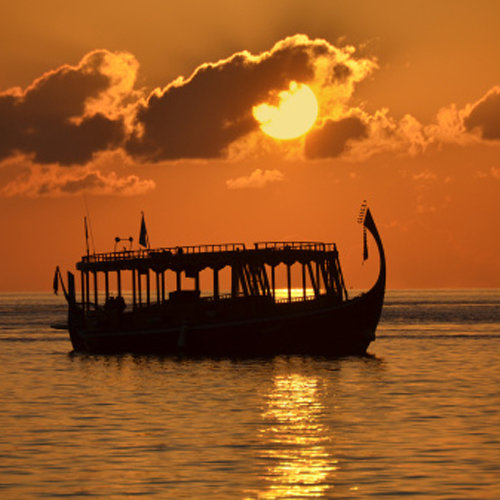 5 Nights & 6 Days Beautiful Maldives Package