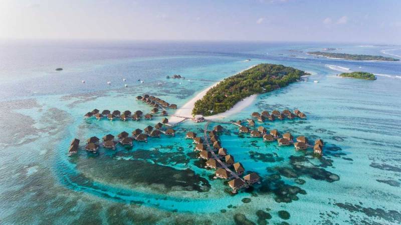 5 Nights & 6 Days Beautiful Maldives Package