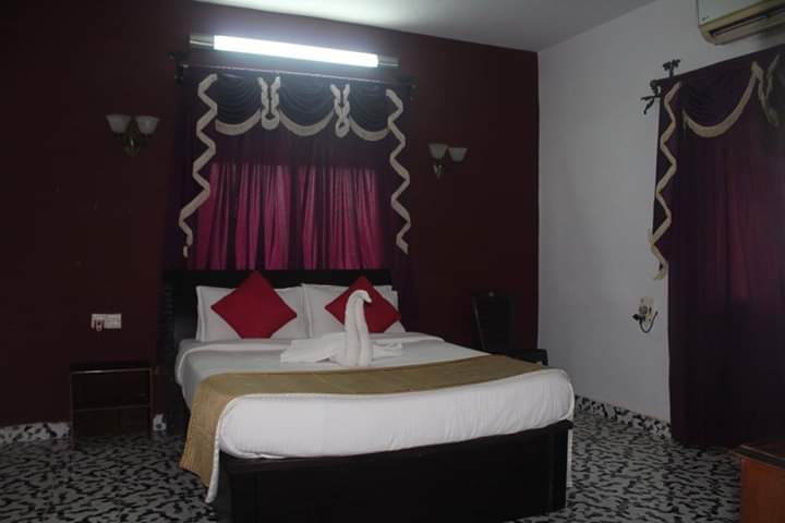 3 Nights & 4 Days Best of Goa Package for Honeymooners