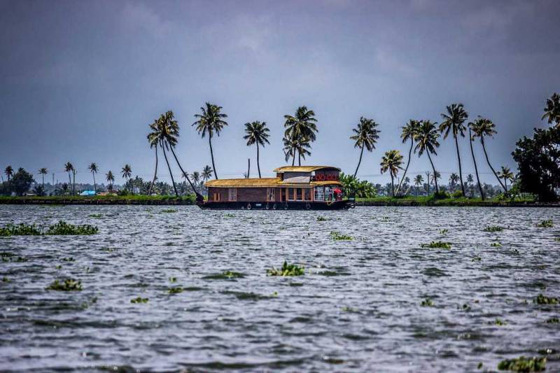 5 Nights & 6 Days Amazing and Stunning Kerala